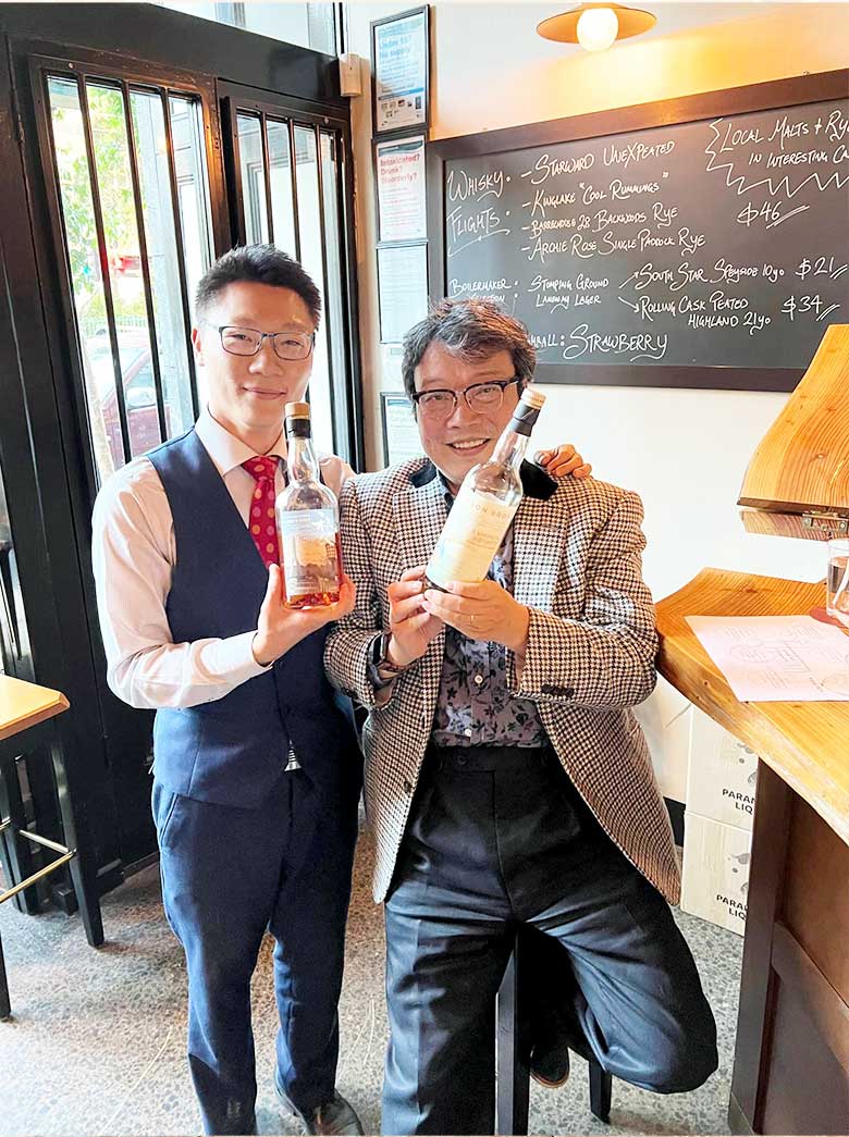 ラベルの構想に協力してくれたメルボルン・Elysian barのケルビン・ロウ。日本のアニメが好きで、アニメを見て日本語を覚えたそうです。